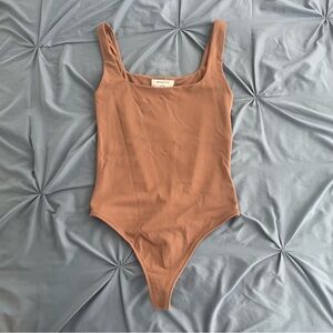 Aritzia Babaton Contour bodysuit